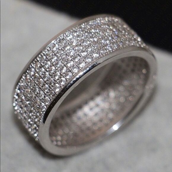 ✨ sellers pick ✨925 sterling silver diamond cut ring - Picture 2 of 4